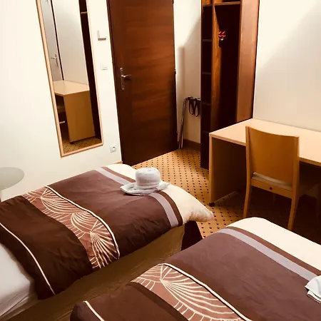 U Cerneho Orla Hotel