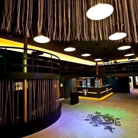 Hotel U Cerneho Orla 3*