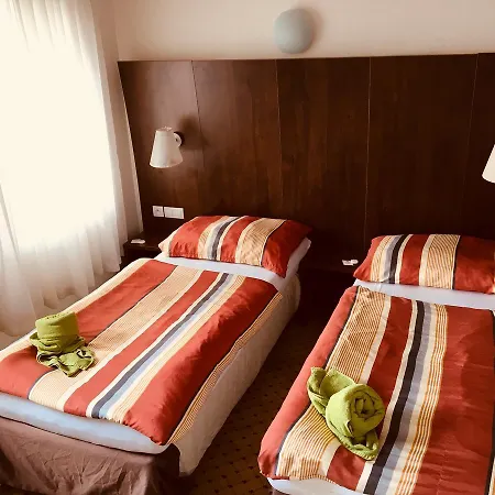 U Cerneho Orla Hotel 3*